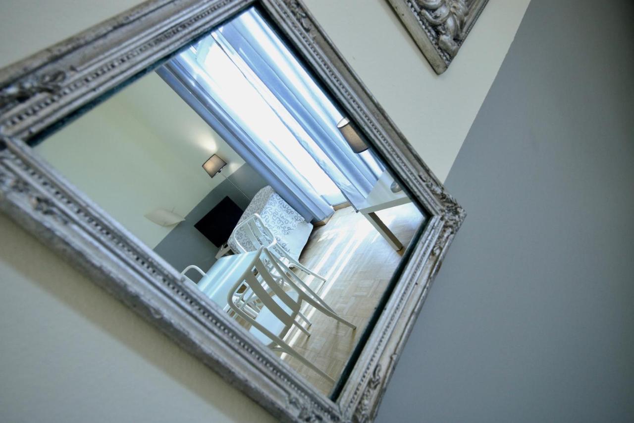 Moderne Studio Apartments Und 4 Zimmer Wohnungen In Oberhausen, Ideal Fuer Geschaeftsreisende Und Monteure Exterior foto