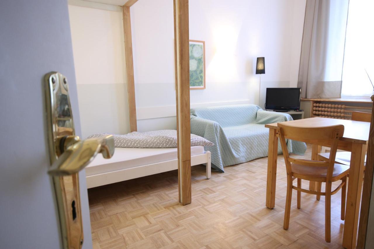 Moderne Studio Apartments Und 4 Zimmer Wohnungen In Oberhausen, Ideal Fuer Geschaeftsreisende Und Monteure Exterior foto