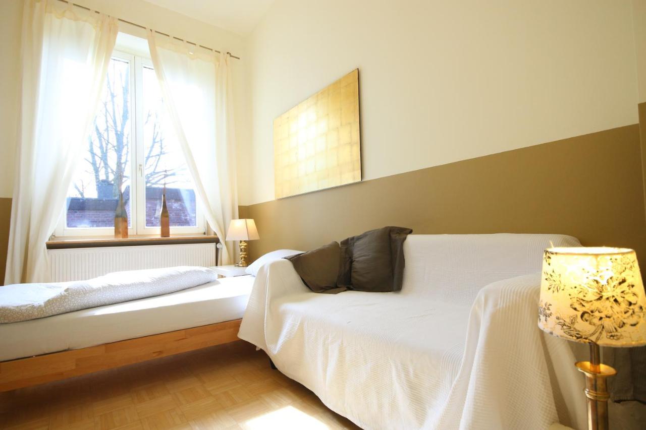 Moderne Studio Apartments Und 4 Zimmer Wohnungen In Oberhausen, Ideal Fuer Geschaeftsreisende Und Monteure Exterior foto