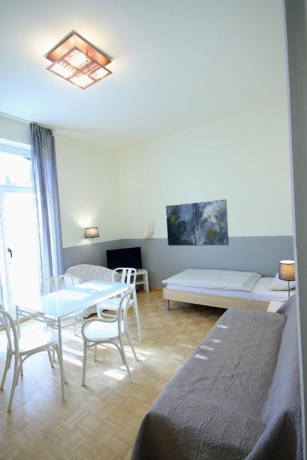 Moderne Studio Apartments Und 4 Zimmer Wohnungen In Oberhausen, Ideal Fuer Geschaeftsreisende Und Monteure Exterior foto